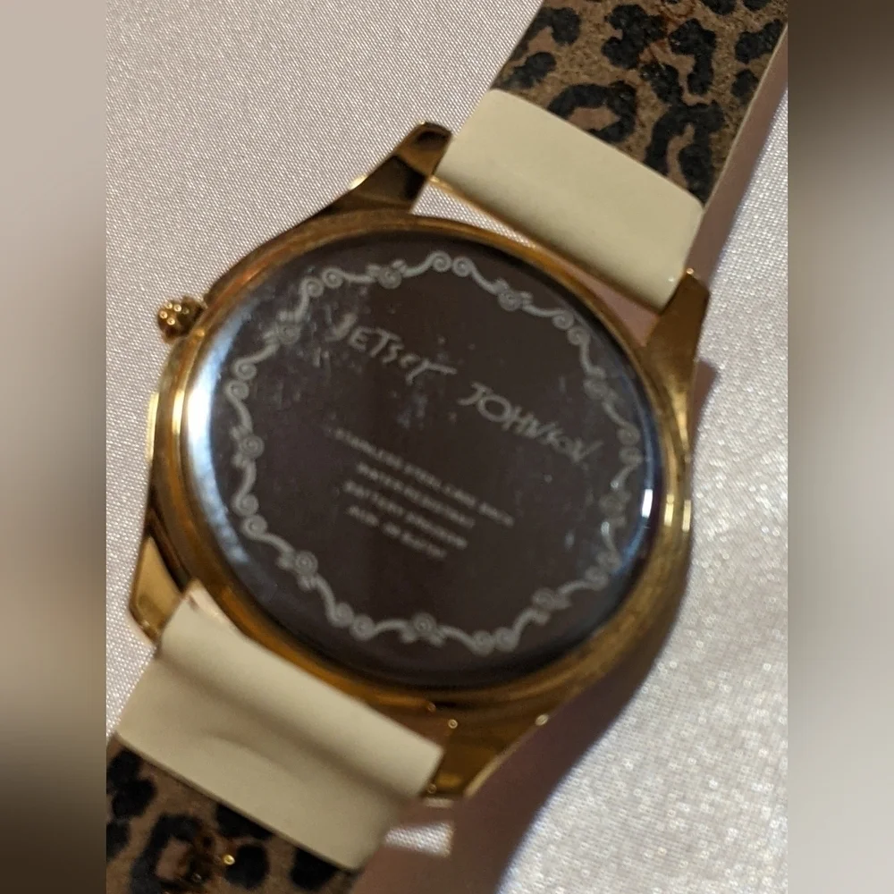 Betsey Johnson Quartz Analog Ladies Watch Gold Tone BJ2137 Patent Leather